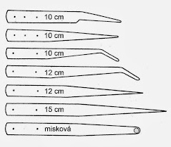 Různé typy a tvary entomologických pinzet